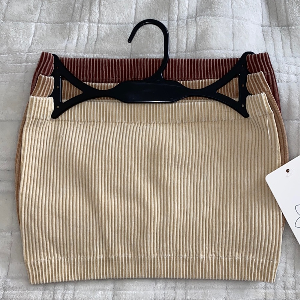 Set of 3 nude bandeau tops 🤎